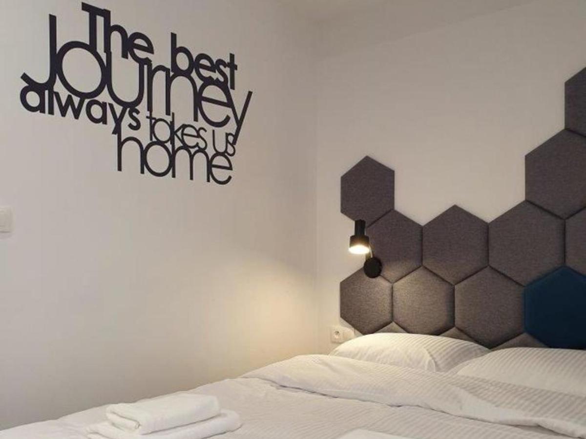 Prywatne Apartamenty W Hotelu - 365Pam 萨比诺瓦 外观 照片