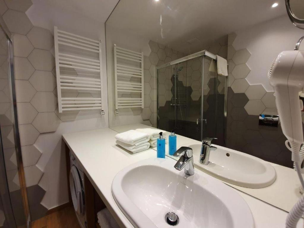 Prywatne Apartamenty W Hotelu - 365Pam 萨比诺瓦 外观 照片